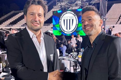 Fernando Porretta, presidente de Gimnasia y Ariel Broggi, el DT. Fernando Porretta, presidente de Gimnasia y Ariel Broggi, el DT.