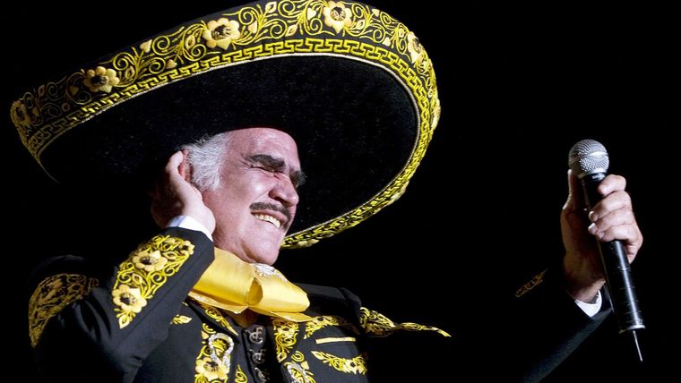 Vicente Fernández falleció el 12 de diciembre de 2021en Guadalajara, México.