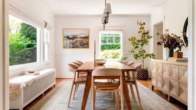 El color neutro en los espacios ha evolucionado en los últimos años pasando de blancos nítidos y neutros fríos a esquemas mucho más ricos y cálidos. Foto: Cohesively Curated Interiors, Carina Skrobecki Photo