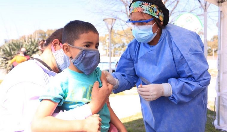 La vacunación para niños ya tiene fecha de inicio confirmada y las vacunas comenzarán a distribuirse en los próximos días