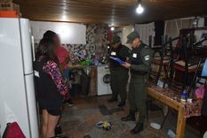 El allanamiento en la casa de la mujer investigada por la actividad narco en Malargüe.&nbsp;