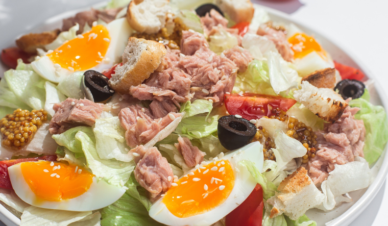 Una ensalada completa, perfecta para el verano Una ensalada completa, perfecta para el verano