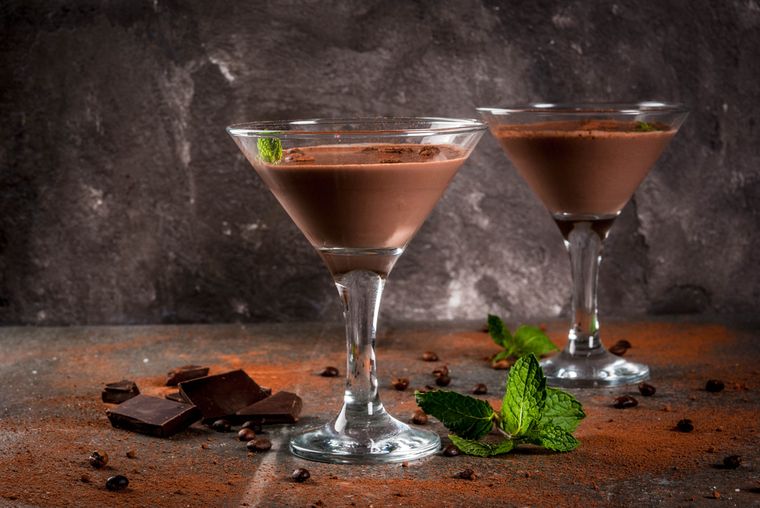 Licor de chocolate artesanal: económico y delicioso para sorprender a todos.