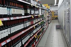 Las bebidas fueron uno de los rubros que mayor caída de ventas tuvieron Foto: Juan Mateo Aberastain Zubimendi / MDZ.