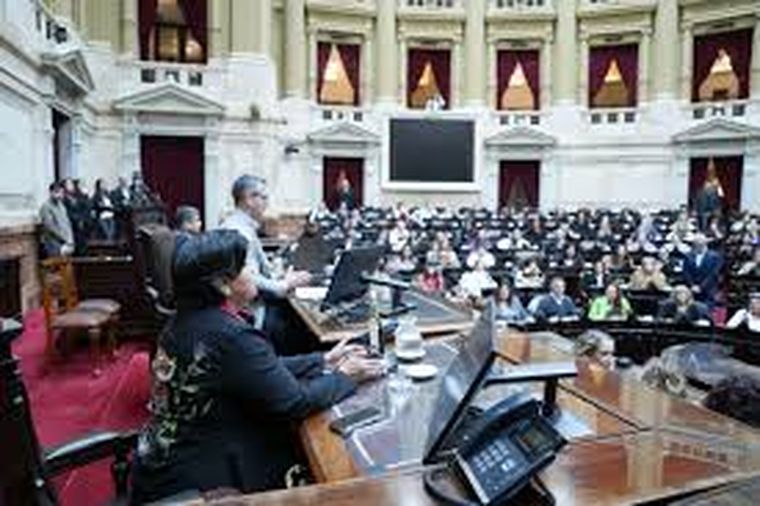 El dictamen está vencido. El dictamen está vencido.