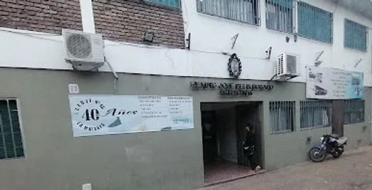 El frente de la escuela donde se produjo la agresión Foto: NA