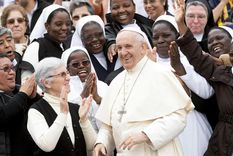 En la Iglesias católica, el papa Francisco dio espacio a las mujeres. Foto: Efe.