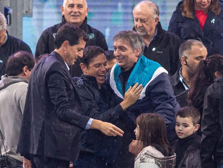 Aparecieron afiches en la ciudad de Buenos Aires con la inscripción Se viene Wado Foto: Noticias Argentinas