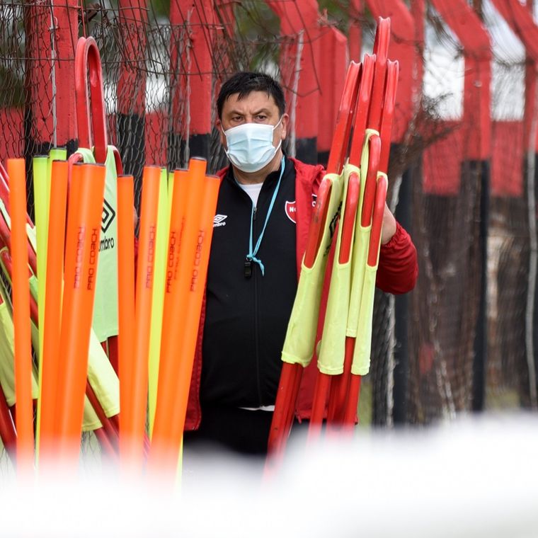 El Mono recién llegó y ya lo atacaron. Foto: Newells