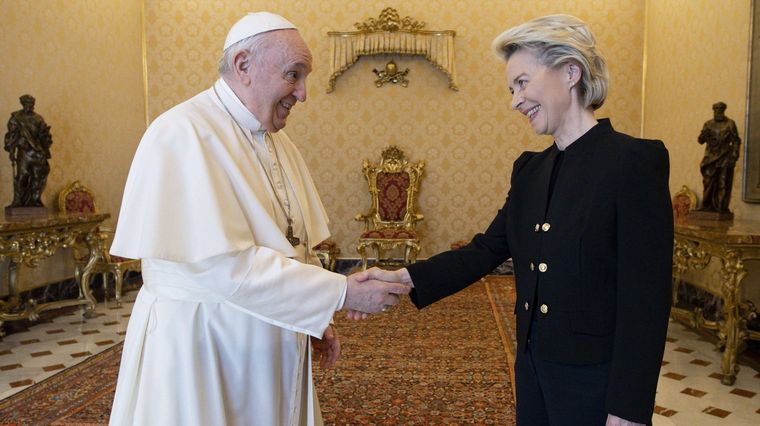 Francisco y Ursula volverán a verse, en el Vaticano. Foto: ElMundo.