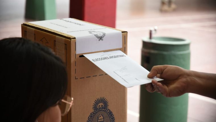 La provincia de Buenos Aires pagara a cada fuerza política que participara de las elecciones del 7 de septiembre $13, 93 por la impresión de cada una de las boletas electorales.