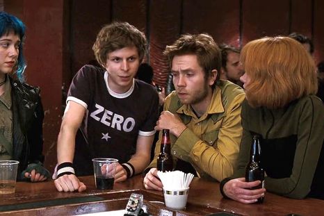 La película sigue a un joven músico que se enamora de una chica misteriosa y descubre que, para estar con ella, primero deberá enfrentar a sus ex. La película sigue a un joven músico que se enamora de una chica misteriosa y descubre que, para estar con ella, primero deberá enfrentar a sus ex.