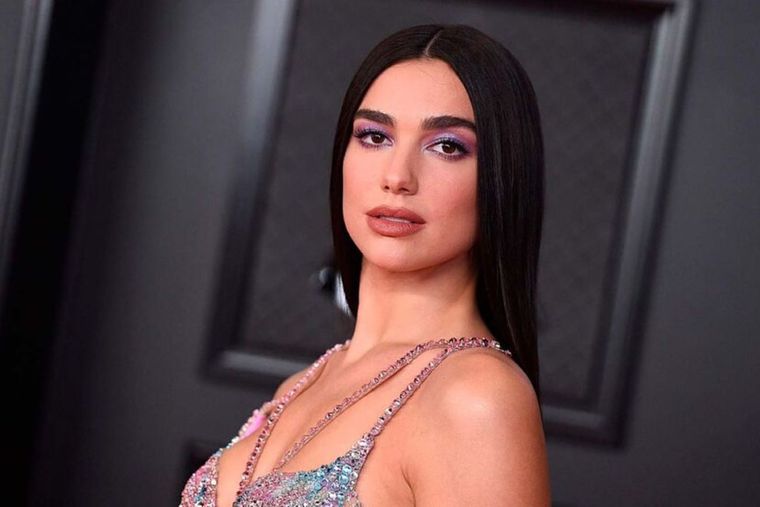 Dua Lipa abre el baúl de los recuerdos y sus seguidores enloquecen Foto: Dua Lipa / Instagram