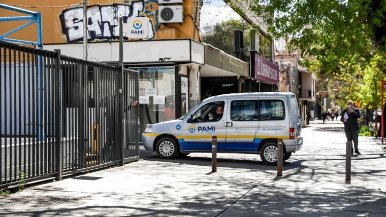 Este bono de PAMI asciende a $44.108,08 desde mayo y se actualiza dos veces al año según la Canasta Básica Alimentaria.