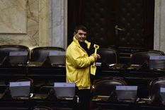 Solo y sin apoyo de su partido, Olmedo fue desplazado de la presidencia del Parlasur Foto: Twitter