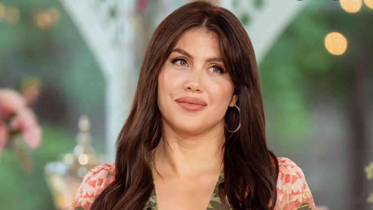 Este año, Wanda Nara fue convocada para conducir Bake Off famosos. Foto: Instagram @bakeoffar.
