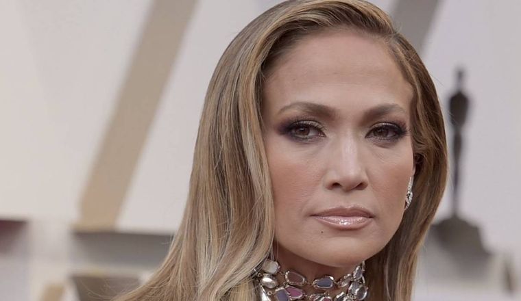 Superación personal La multifacética Jennifer López tuvo una infancia humilde.