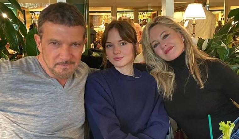 Stella Banderas, la hija de Antonio Banderas y Melanie Griffith, tiene 26 años.