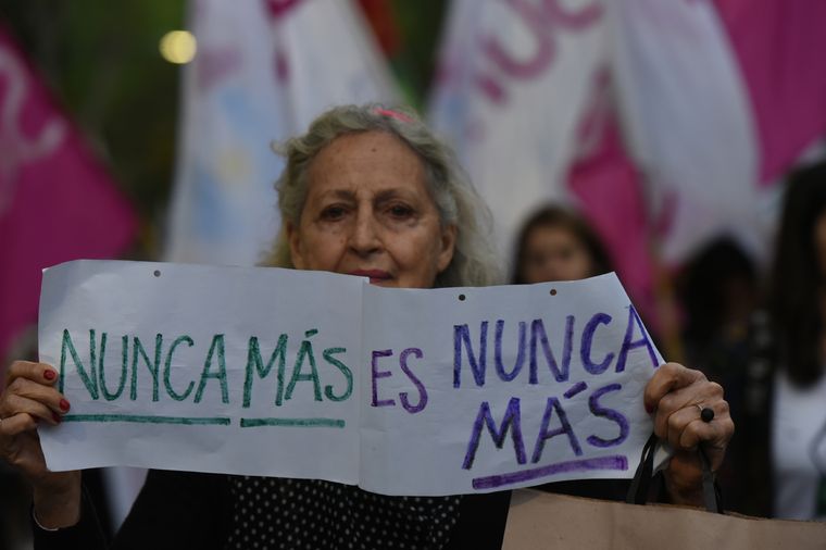 Qué calles de CABA estarán cortadas por la marcha de Ni Una Menos. Qué calles de CABA estarán cortadas por la marcha de Ni Una Menos.