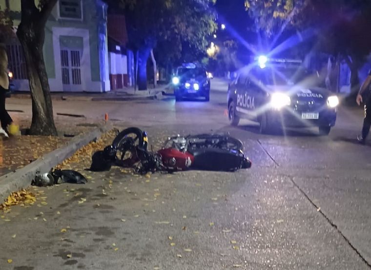 Un joven motociclista murió en San Martín tras ser impactado por un auto Foto: Mini