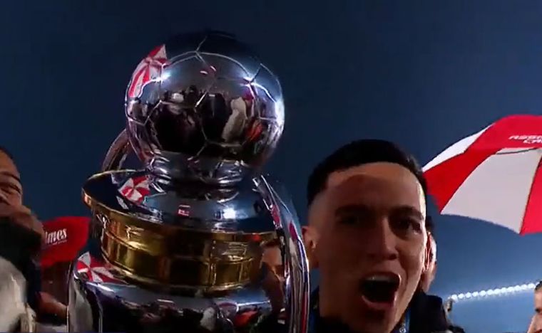 Barco y la chicana a Benedetto tras salir campeón.