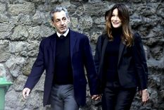 Nicolás Sarkozy deberá cumplir condena en la cárcel, mientras Francia revisa su caso. Foto Efe