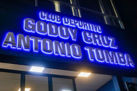 Club Deportivo Godoy Cruz Antonio Tomba Foto: Facebook