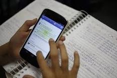 la dge busca reunir 10 mil celulares para ampliar la educacion virtual