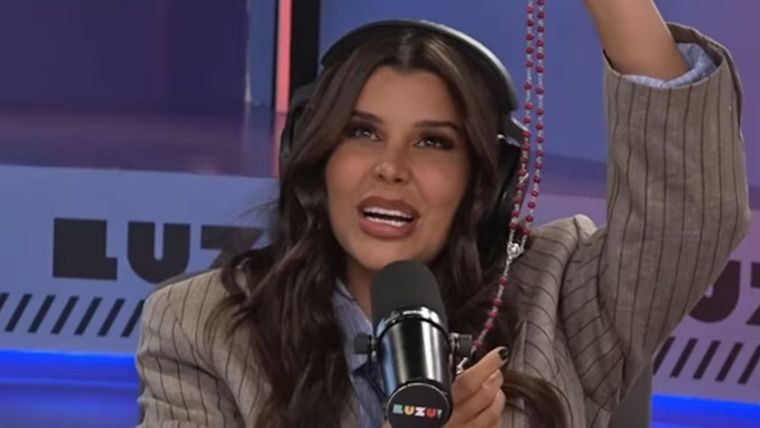 La influencer afirmó que Wanda Nara está de decorado en el universo de las divas. / Captura streaming