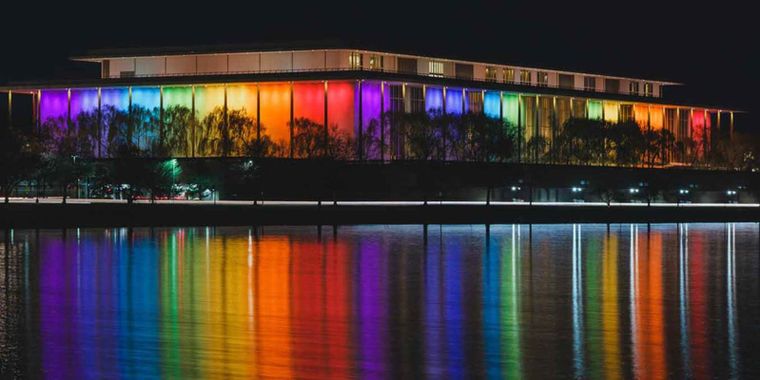 Vista del Kennedy Center desde el r&iacute;o Potomac, en Washington.