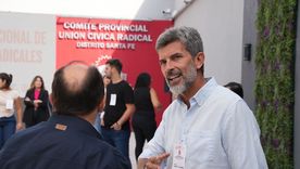 Ulpiano Suarez habló de alternativa al gobierno nacional en un encuentro de la UCR y también criticó el discurso de Javier Milei.&nbsp;