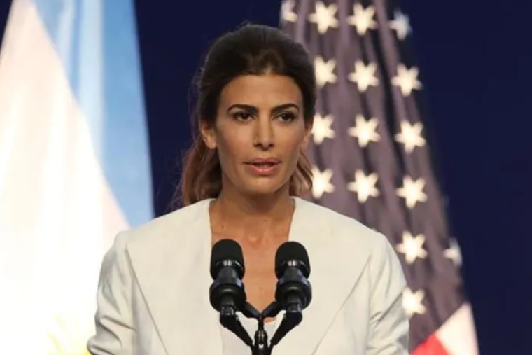 Juliana Awada es una exitosa empresaria y referente de estilo argentina. Foto: EFE