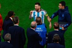 Messi encara a Van Gaal. Foto: EFE Messi encara a Van Gaal. Foto: EFE