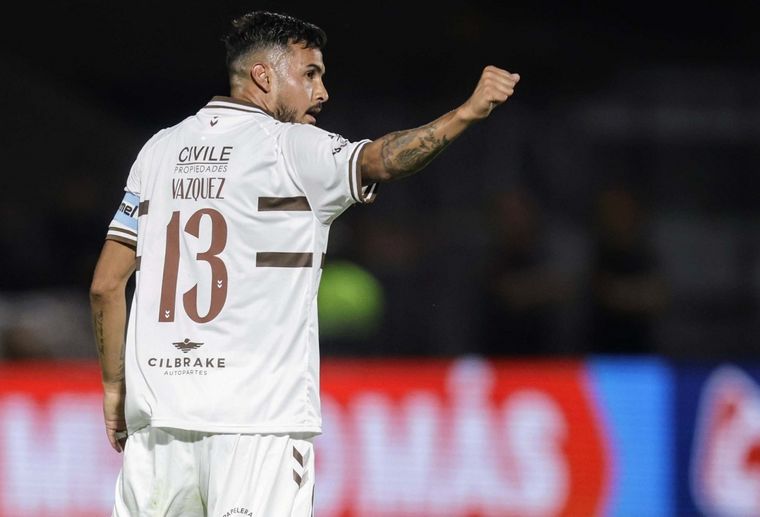 El pase de Nacho Vázquez se cayó. El pase de Nacho Vázquez se cayó.