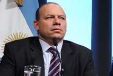 piden la renuncia de berni por los destrozos en el obelisco