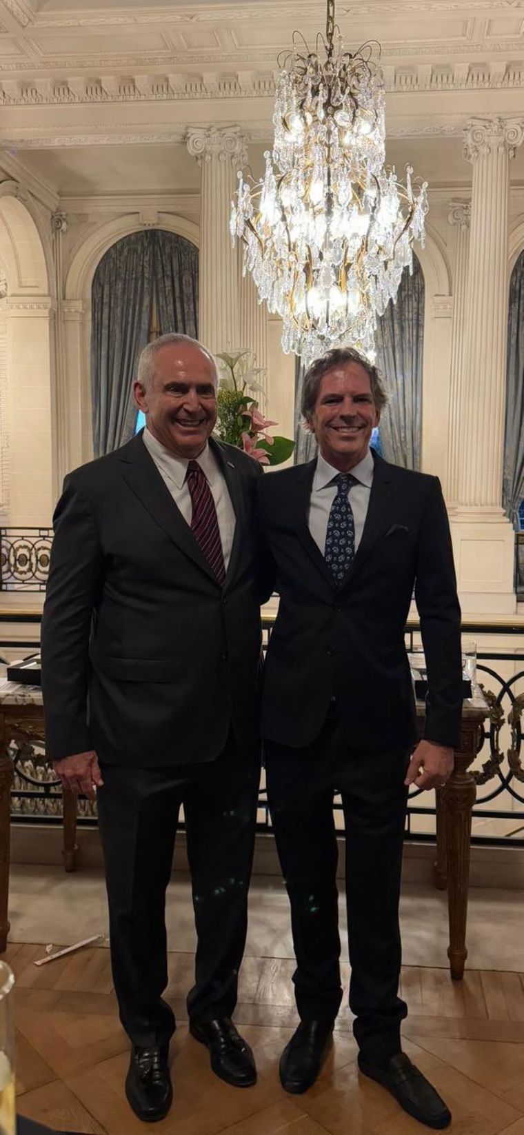 Alec Oxenford cenó junto a Marc Stanley Foto: X Oxenford