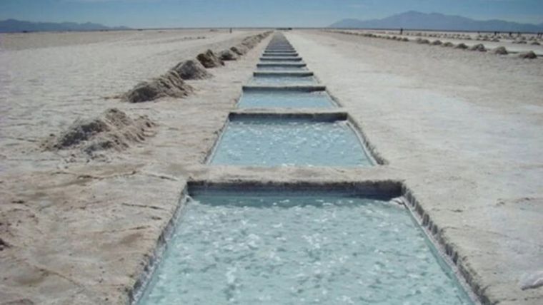 El potencial minero de Argentina es vasto y diverso, abarcando una amplia gama de minerales y metales preciosos y estratégicos,. como el litio. Foto: MDZ