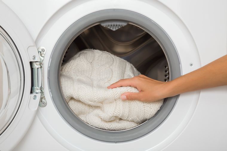 El consejo de los que saben. Fuente. Shutterstock.