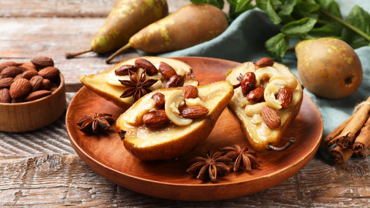 Peras al horno: un postre elegante y fácil