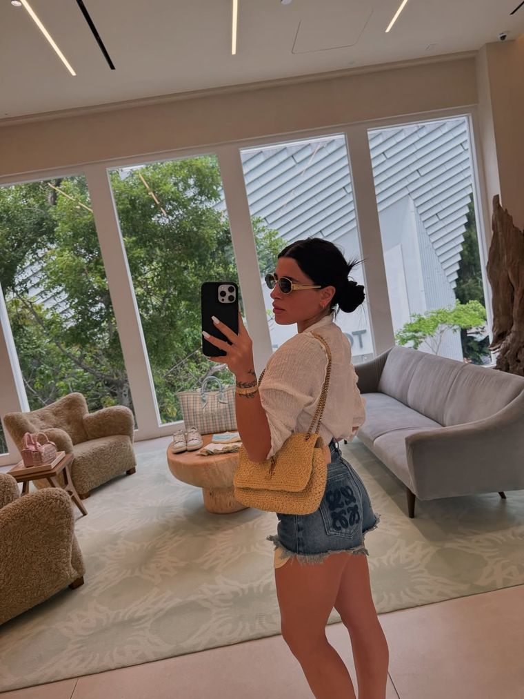 El look de Valentina Cervantes. El look de Valentina Cervantes.