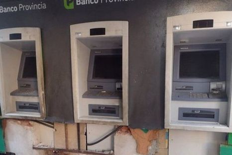 Los investigadores intentan determinar si se trató de un intento de robo o un acto de vandalismo