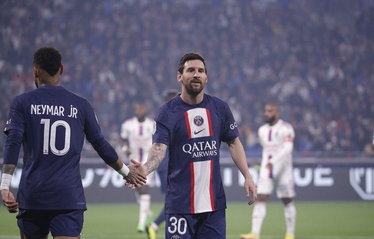 Messi cambió críticas por elogios. Foto: EFE