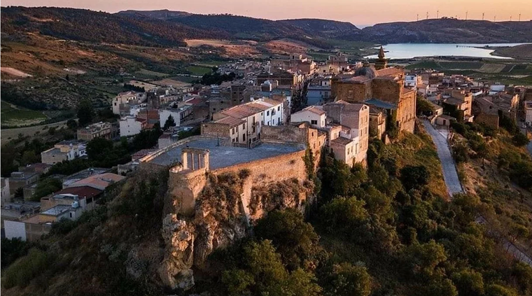 El pueblo italiano tiene una gran riquesa histórica. Foto: Korait