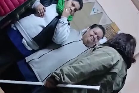 General Rodríguez: una niña roció con alcohol a sus excompañeros y amenazó con prenderlos fuego