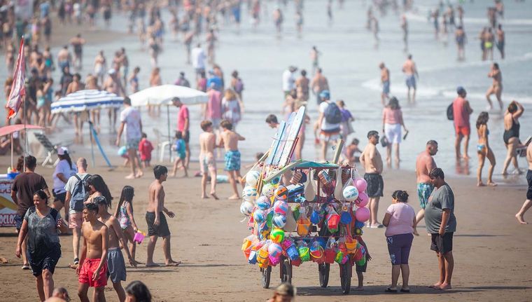 Mar del Plata es uno de los destinos predilectos de los turistas argentinos Foto: Télam