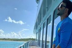 Luis Fonsi vacacionó arriba de un yate.