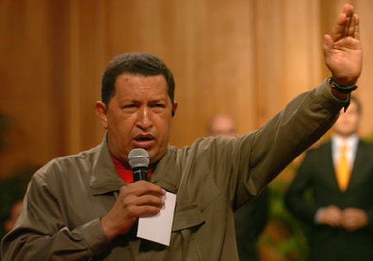 El Presidente venezolano, Hugo Chávez, en el Palacio Presidencial de Miraflores en Caracas. Foto: EFE