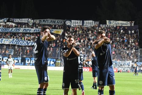 El equipo de Alfredo Berti, imparable en el Apertura: 2-1 a Sarmiento y a dormir como único puntero. El equipo de Alfredo Berti, imparable en el Apertura: 2-1 a Sarmiento y a dormir como único puntero.
