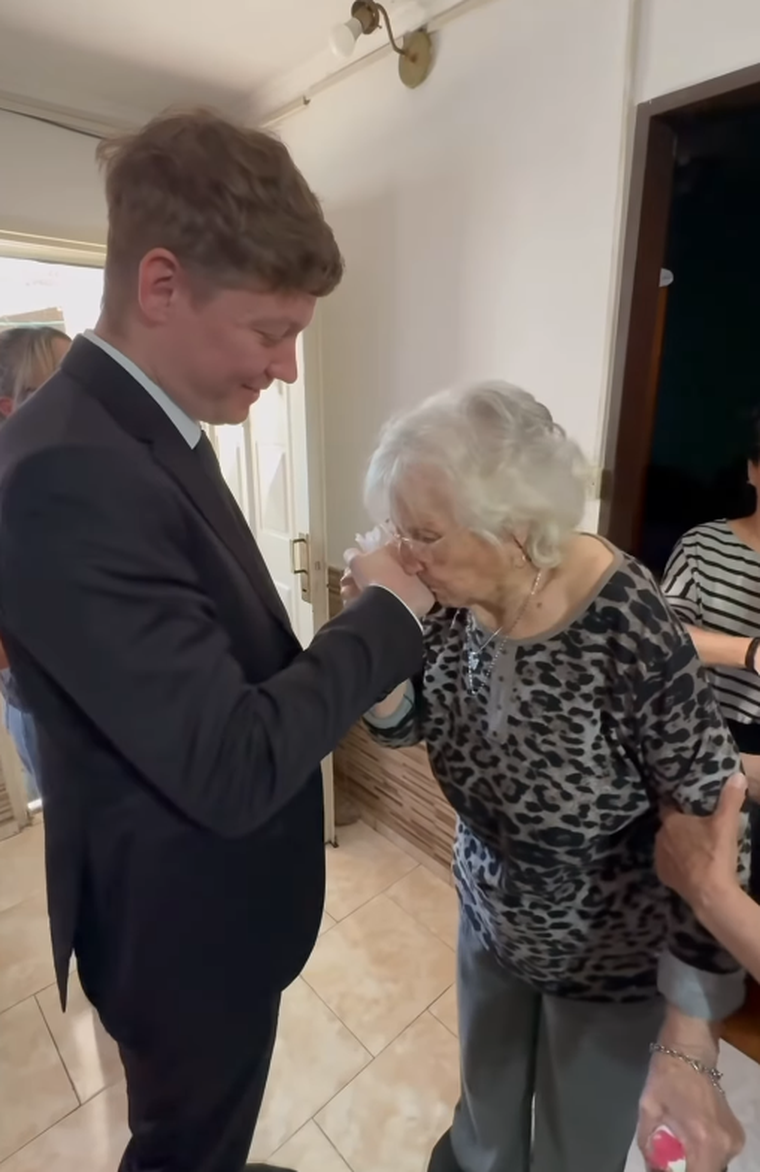 Lucía conoció a Emanero y el momento se viralizó. Foto: captura de video Instagram/ @emanero.  Lucía conoció a Emanero y el momento se viralizó. Foto: captura de video Instagram/ @emanero. 