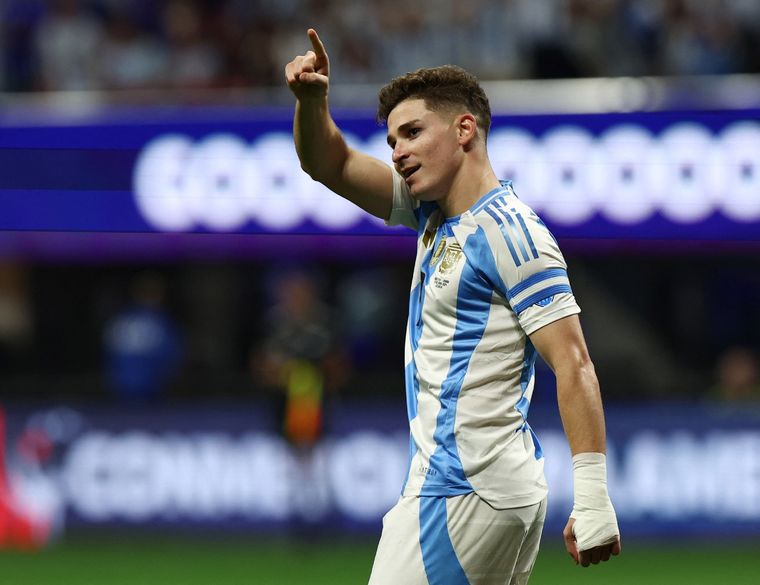 Barcelona pretende convencer al argentino de jugar en España. Foto: Noticias Argentinas